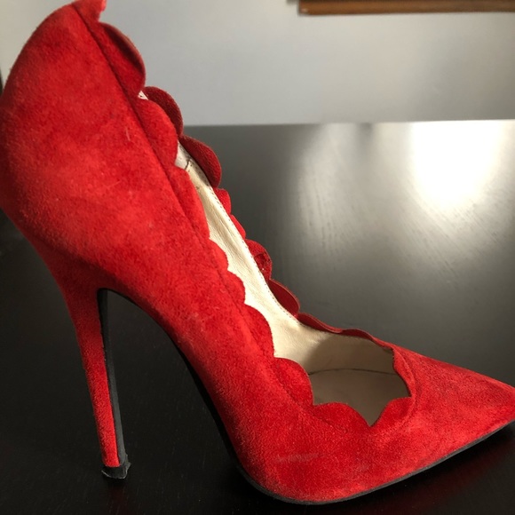 Jeffrey Campbell Red Scallopini Pump - Picture 3 of 6